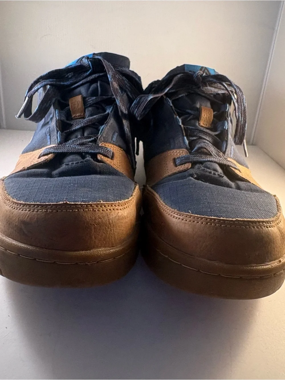 Forsake Banks‎ Low Men 9.5 Hiking Shoes Sneakers Navy / Brown Leather Waterproof